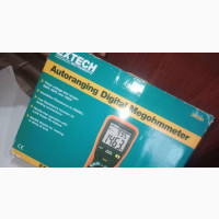 Digital Mega-Ohmmeter