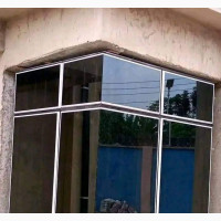 Frameless Angle Window