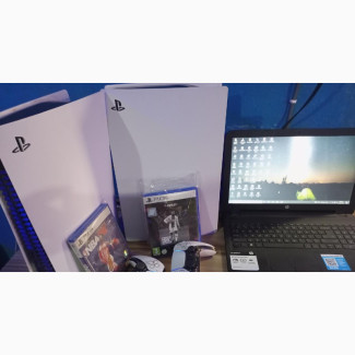PS5 Game with Controller and Game CD - Slightly Used