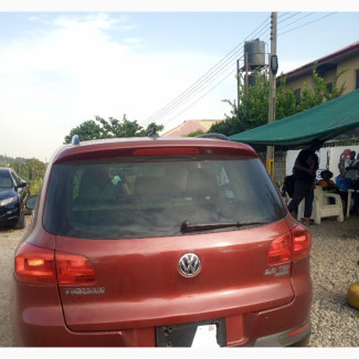 Volkswagen Tiguan 2014 Red