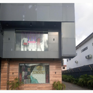 Spacious Shop for Rent in Lekki Phase 1