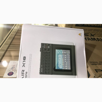 Behringer Xr18