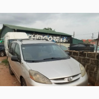 Toyota Sienna 2005 Gold