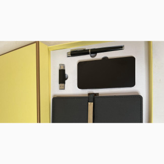 Luxury Corporate Gift Set - 4 in 1