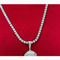 Pure Gold 750 VVS Diamond