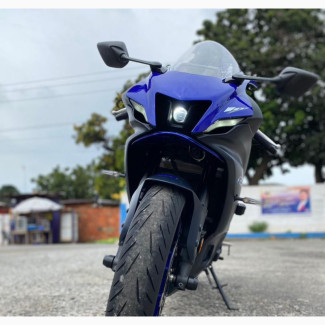 Yamaha 2022 Blue