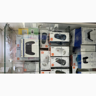 JBL Speakers and Play Station Pads for Sale