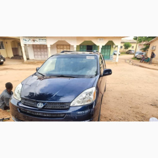 Toyota Sienna XLE 2005 Blue