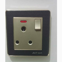 First Class UK High Quality 15s Socket