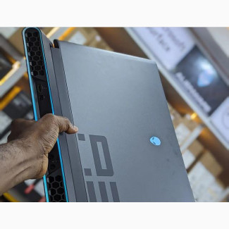 Laptop Dell Alienware M17 R2 16GB Intel Core I7 SSD 1T