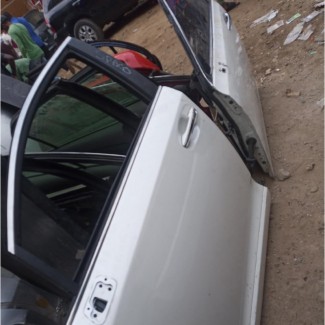 Complete Door For Toyota Venza And Other Cars Available