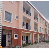 2bdrm Block of Flats in After Fish Market, Life C for rent