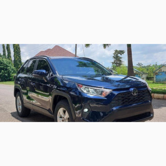 Toyota RAV4 XLE FWD 2020 Blue