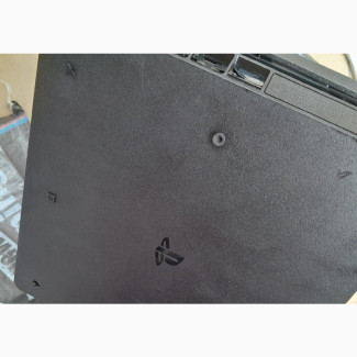 London Used Ps4 Slim With Games Inside