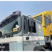 8 Tyres Man Diesel Truck