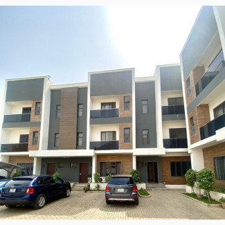 4bdrm Townhouse / Terrace in Jahi By Gilmore for rent