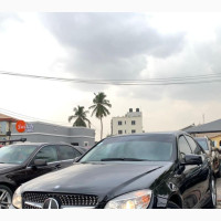 Mercedes-Benz C300 2011 Black