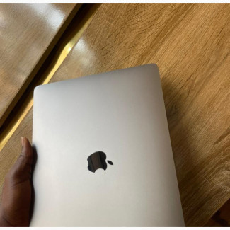 New Laptop Apple MacBook 2018 16GB SSHD (Hybrid) 256GB