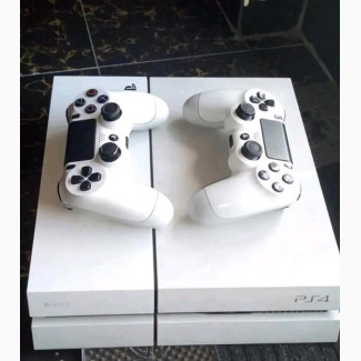 Just Released Uk Used PS4 With Controller +10 Games