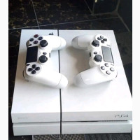 Just Released Uk Used PS4 With Controller +10 Games