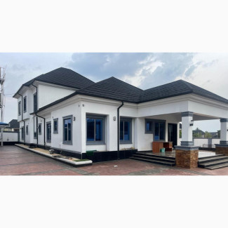4bdrm Bungalow in Junic Estate, Oshimili South for sale