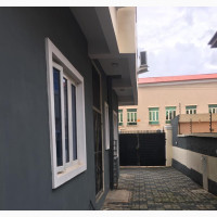3bdrm Maisonette in GRA Phase 1 for sale