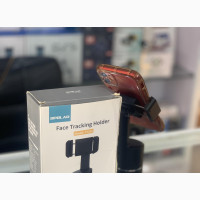 Face Tracking Holder
