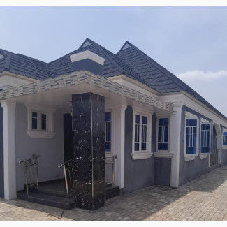 4bdrm Bungalow in Alaaka, Ibadan for Sale