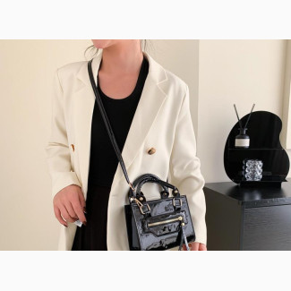 Stylish Crossbody Bag in Genuine Leather