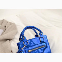 Stylish Crossbody Bag in Genuine Leather
