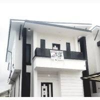 5bdrm Duplex in Victory Estate for sale