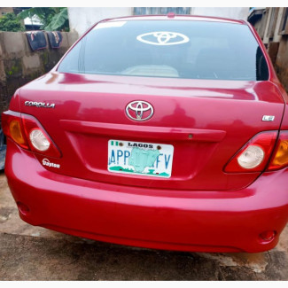 Toyota Voxy 2010 Red