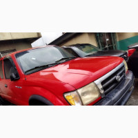 Toyota Tacoma 2000 Red