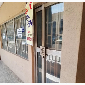 Office Space on Ground Fl Ensuite With Toilet at Ogba to Let