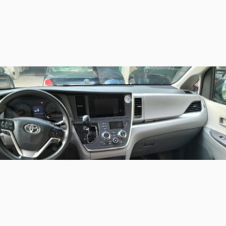 Toyota Sienna 2015 Brown