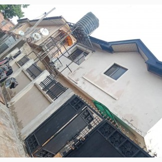 3bdrm Block of Flats in Soluyi for Sale