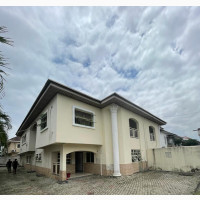 5bdrm Duplex in Off Admiralty Way, Lekki Phase 1 for Rent
