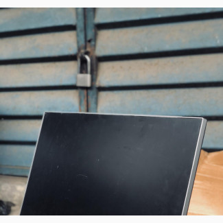 HP Elitedisplay E233