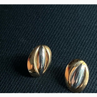 20 Carat Gold Replica Stud