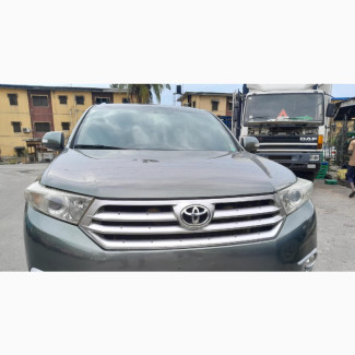 Toyota Highlander Limited 3.5L 2WD 2013 Green