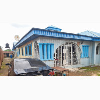 6bdrm Apartment in Ikpoba-Okha for sale