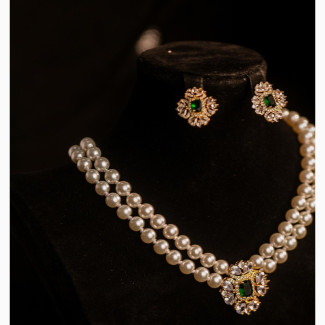 Stylish Pearl Set