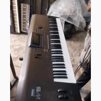 Yamaha W5 Synthesizer
