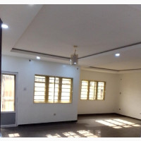 3bdrm Block of Flats in Toyin Close, Ikeja for Rent