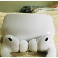 Apple AirPods Pro - Original 2 - U.S Used