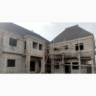 Roofed Uncompleted 15 Rooms Hotel Near the Main Akala Expres