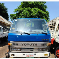 Toyota Dyna 200 6 Tyres 4Y Engine Normal Bucket