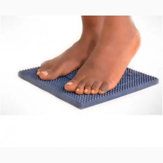 Acupressure Magnetic Pyramid Energy Mat