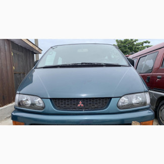 Mitsubishi Space Gear 1999 Blue