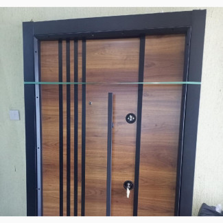 Brown Wood Turkey Door